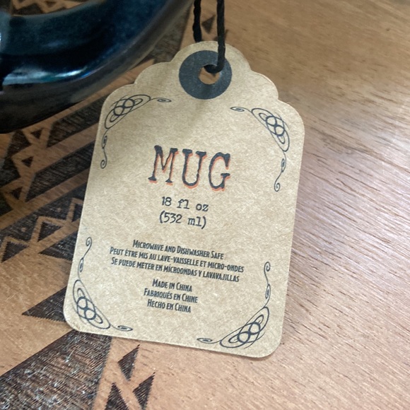 Skull & Crossbones Goonies Trick or Treat ceramic mug - Picture 5 of 8